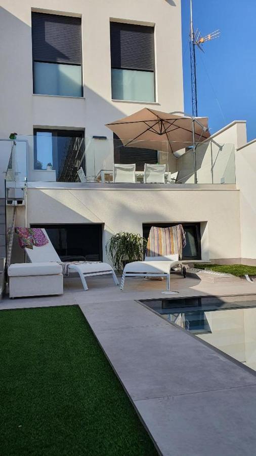 Chalet Con Piscina Privada En La Urb. De Puerto Rey Los Amarguillos Exterior foto